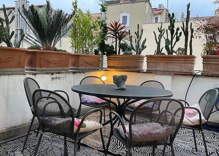 Monti Luxury Penthouse Apartament *